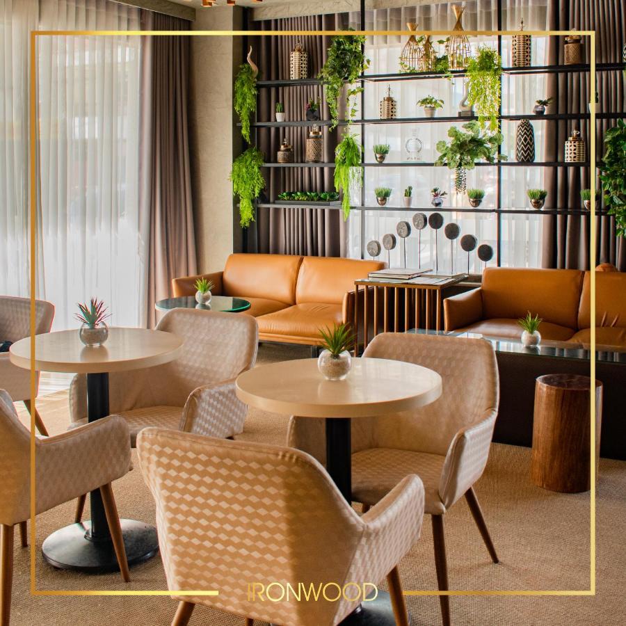 Ironwood Hotel Таклобан Экстерьер фото