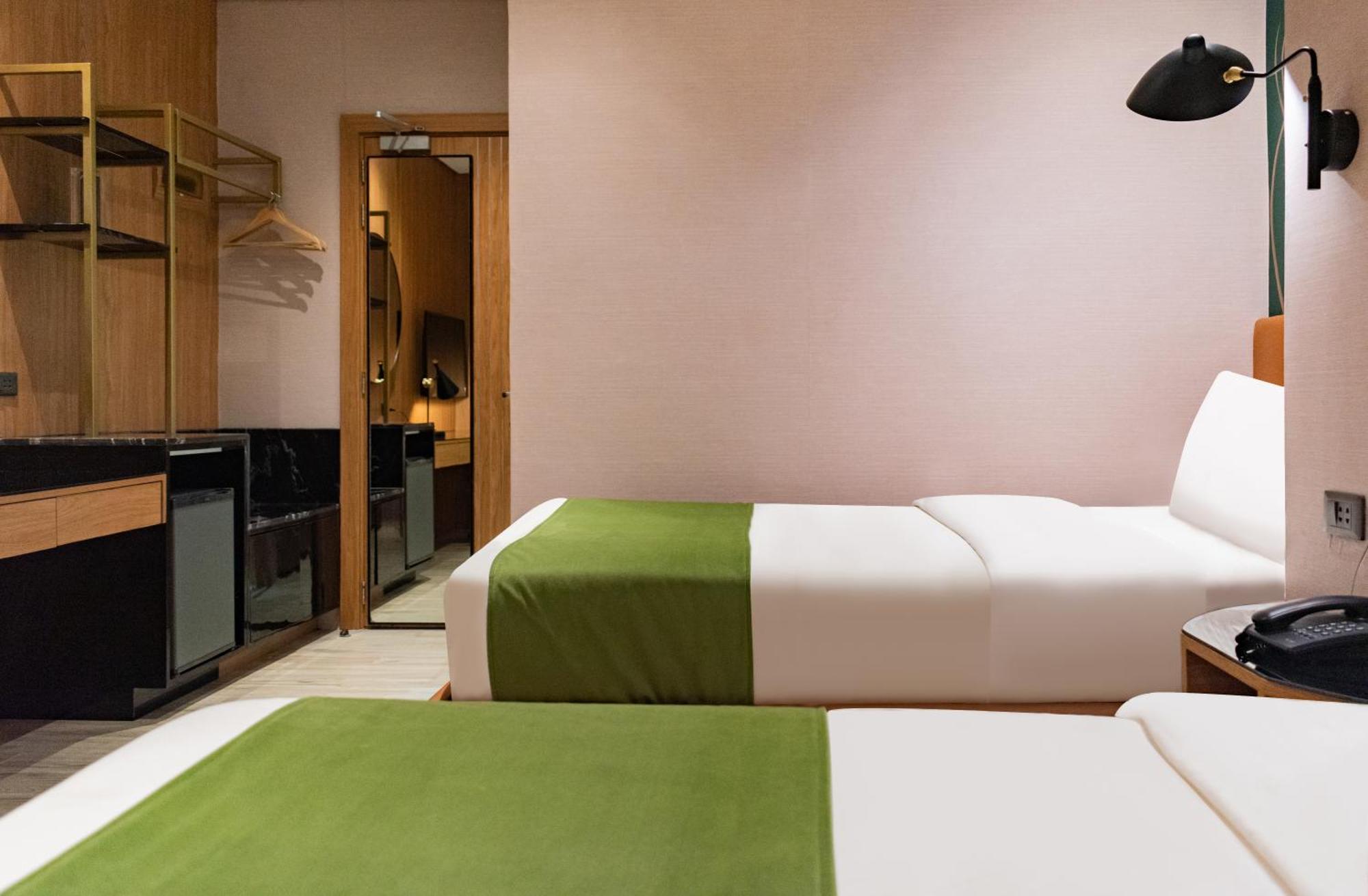 Ironwood Hotel Таклобан Экстерьер фото